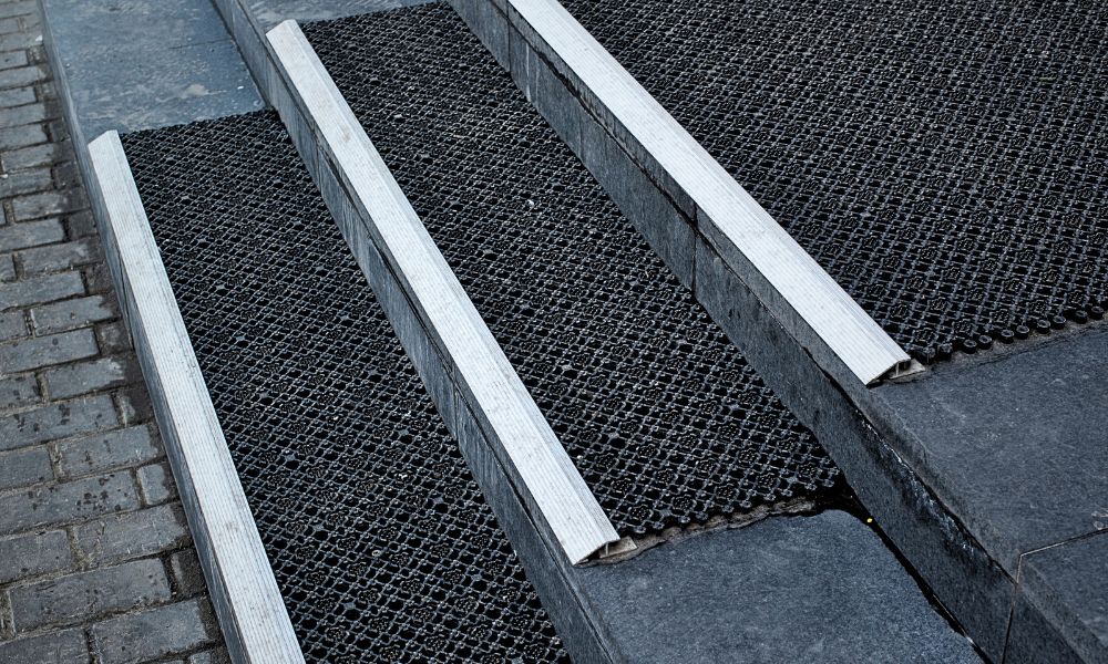 Reasons You Should Install Floor Mats on Stairways